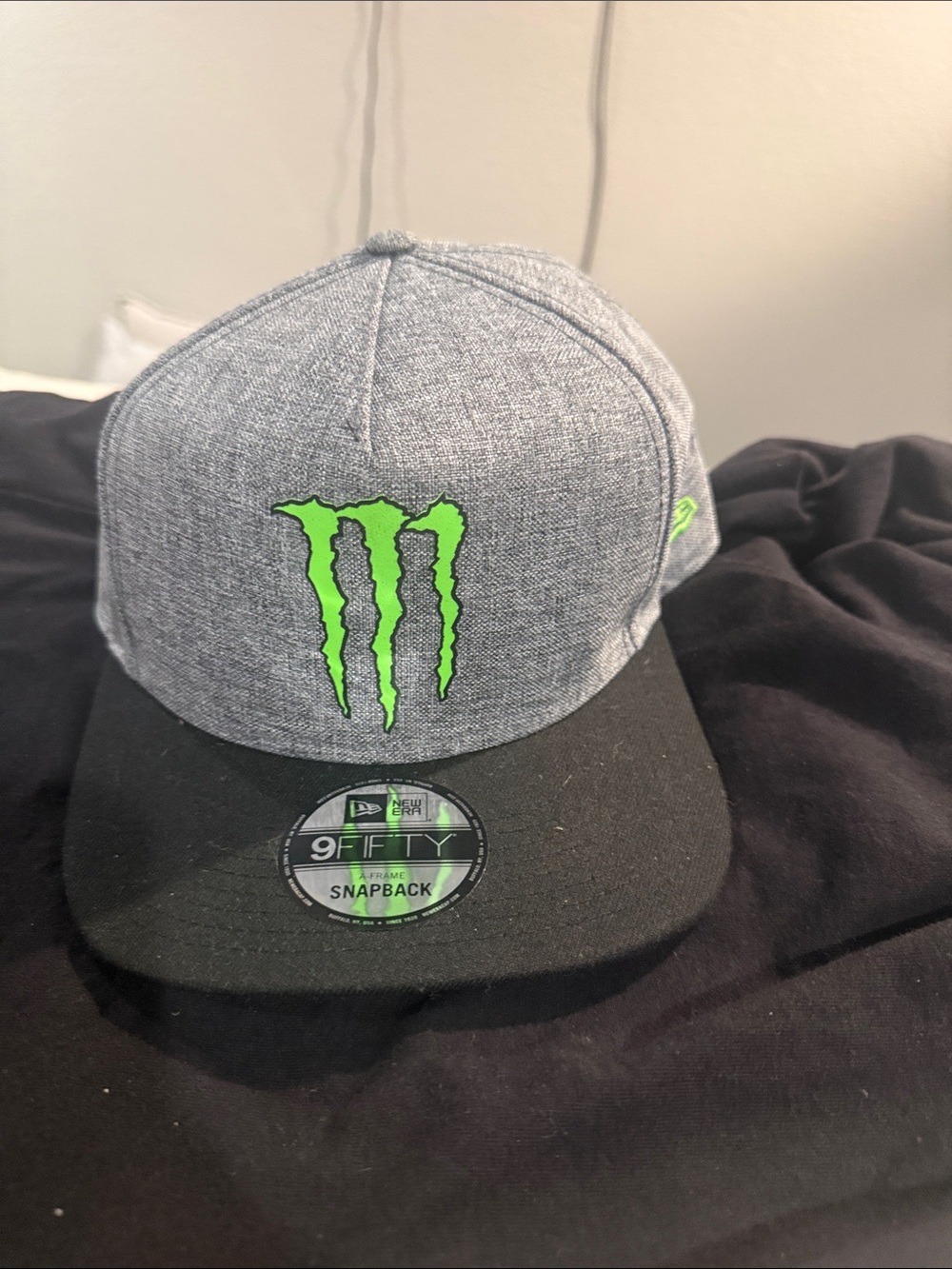 Monster Energy x New Era 9FIFTY Snapback Hat Gray Black Green Logo
